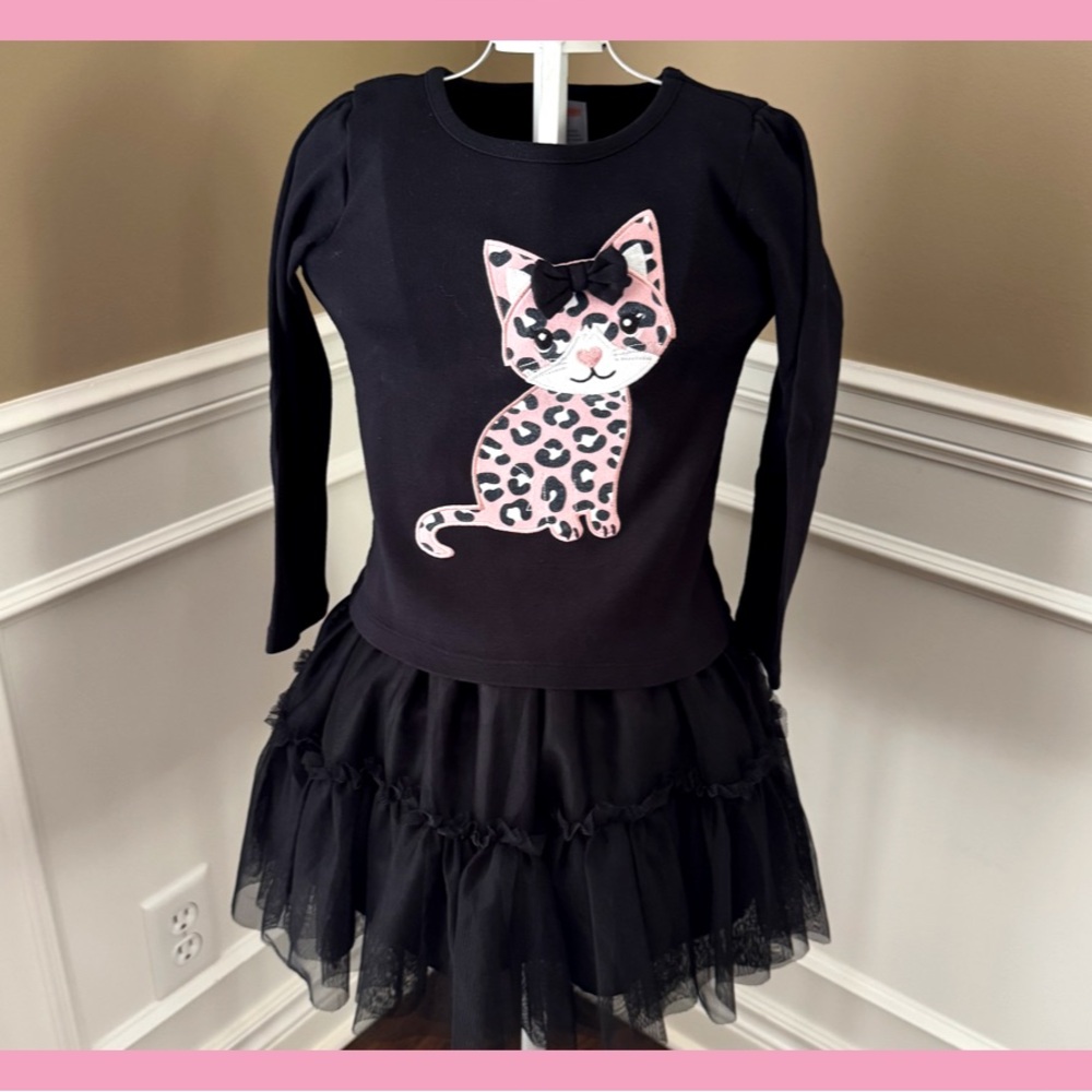 Black & Pink Cat Print Long Sleeved Top W/Black Tulle Skirt ~ Sz 4T